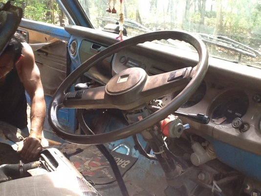 ขายด่วน TL100 4BC2 100 hp สภาพเดิมมยังไม่เก็บสี จากโรงงาน ขายด่วน TL100 4BC2 100 hp สภาพเดิมมยังไม่เก็บสี จากโรงงาน