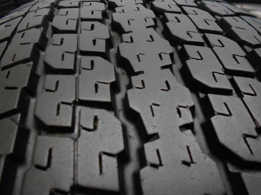 ขายล้อแม็ก Vigo champ Prerunner ขอบ 16 พร้อมยางปี 11/เทิร์นได้-ใส่ฟรีค่ะ ขายล้อแม็ก Vigo champ Prerunner ขอบ 16 พร้อมยางปี 11/เทิร์นได้-ใส่ฟรีค่ะ