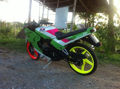 ขาย KRR 150 สภาพพร้อมใช้คับ เสื้อทอง ทำสีเป็นSE92 ขาย KRR 150 สภาพพร้อมใช้คับ เสื้อทอง ทำสีเป็นSE92