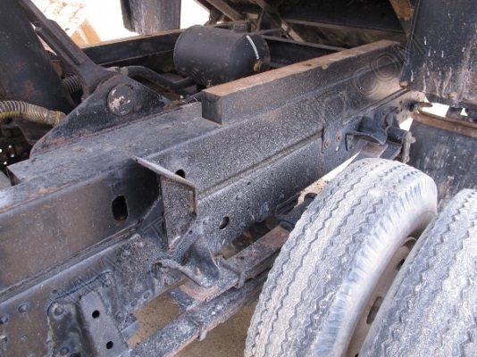 รถบรรทุก 6 ล้อดั๊มพ์ ยี่ห้อ ISUZU รุ่น NQR