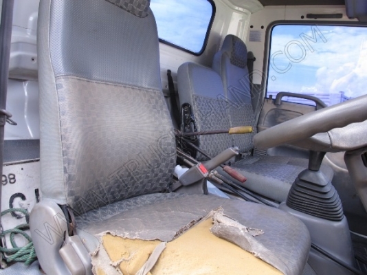 รถบรรทุก 6 ล้อดั๊มพ์ ยี่ห้อ ISUZU รุ่น NQR