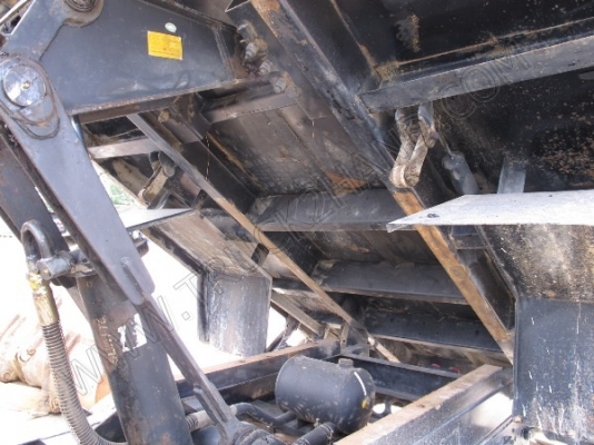 รถบรรทุก 6 ล้อดั๊มพ์ ยี่ห้อ ISUZU รุ่น NQR