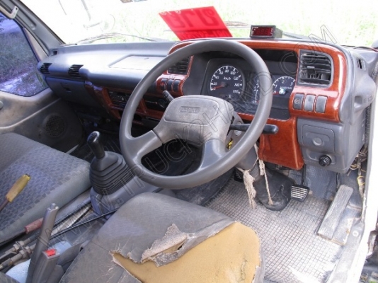 รถบรรทุก 6 ล้อดั๊มพ์ ยี่ห้อ ISUZU รุ่น NQR