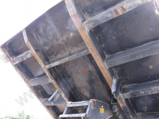 รถบรรทุก 6 ล้อดั๊มพ์ ยี่ห้อ ISUZU รุ่น NQR