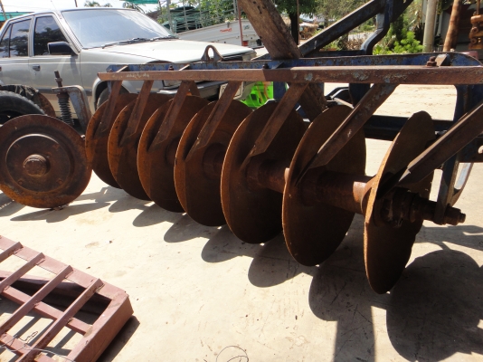 ผานไถพรวน 7 ใบ สภาพดี(ไมค่อยได้ใช้) (((086-2126921))) ผานไถพรวน 7 ใบ สภาพดี(ไมค่อยได้ใช้) (((086-2126921)))