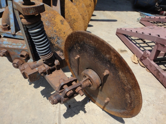 ผานไถพรวน 7 ใบ สภาพดี(ไมค่อยได้ใช้) (((086-2126921))) ผานไถพรวน 7 ใบ สภาพดี(ไมค่อยได้ใช้) (((086-2126921)))