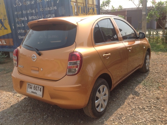 ขายรถนิสันมาร์ท ปี2011ราคา290000บาท โทร.089-6411117