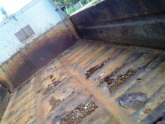 ขายด่วน..รถหกล้อ HINO KM777 รถปี 34 รถสวย มีแอร์ มีทะเบียนครบ.มีทะเบียนครบ.