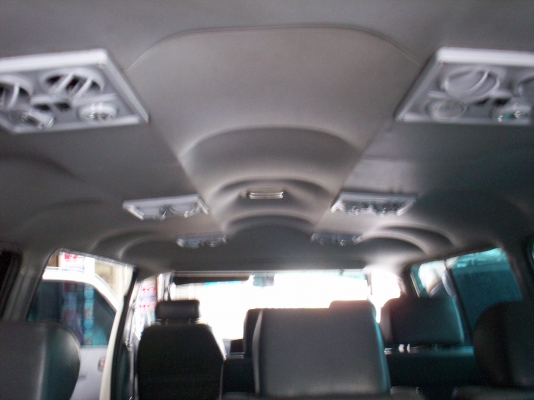 รถตู้โตโยต้าหัวจรวด สีขาว เครื่อง1JZฝาดำออโต้ แก๊สLPG พวงมาลัยเพาเวอร์ ปี91 ราคา155,000บาท