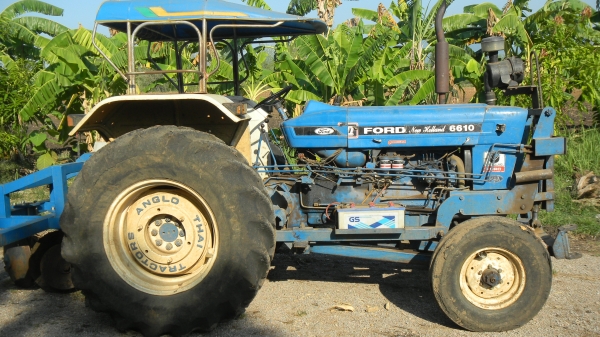 tractor FORD 6610