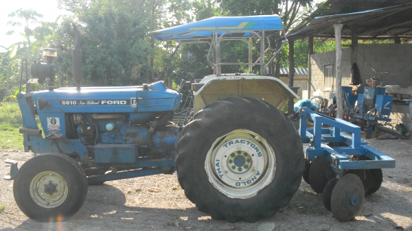tractor FORD 6610