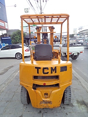 ขายรถยกTCM 2.5 ตัน  เครื่องเบนซิน  เสาสูง 3 เมตร พวงมาลัยเพาเว่อร์  สีเดิมจากนอก นำเข้าจากญี่ปุ่น ใช้งานได้ทันที