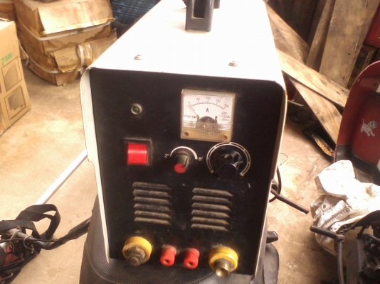 ตู้เชื่อมอะลูมิเนียมเชื่อมเหล็ก