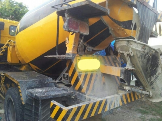 รถโม่ 6 ล้อขายด่วน