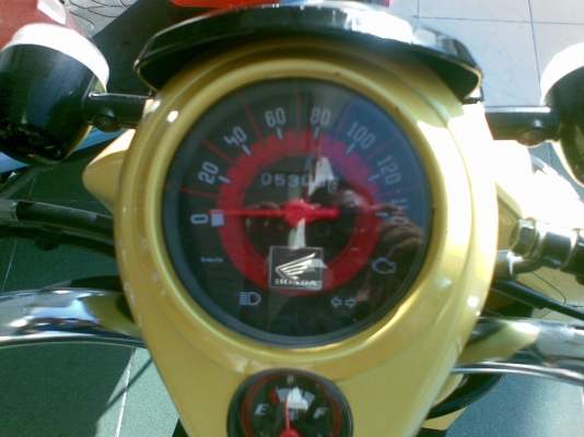 สวยนางฟ้า ขายถูก ด่วน Scoopy &ndash; i ลาย Active Boy ปี 2555