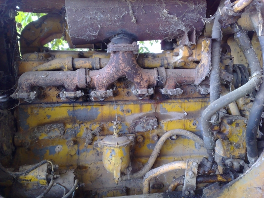 ขายถูกรถแทรคเตอร์ KOMATSU D60A-15 สภาพทำงานได้เครื่องดีมากปั้มดีมีดิปเปอร์หลังสีไม่สวยเอกสารใบสัญญาซื้อขาย