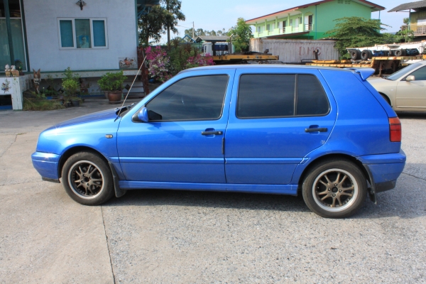 VOLKSWAGEN - GOLF VOLKSWAGEN - GOLF