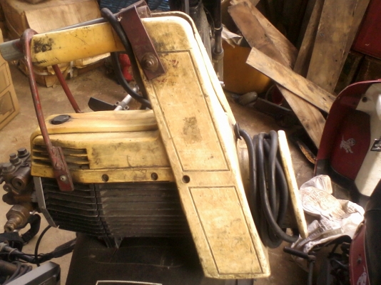 เครื่องฉีดน้ำแรงครับรุ่นนี้ของนอกครับสภาพพร้อมใช้งานครับหนักครับรุ่นนี้ราคานี้คุ้มครับ