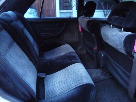 หน้ายิ้มสวยทั้งภายนอกและภายใน เครื่องหัวฉีด เกียร์ออโต้ ติดLPG วิ่งได้2ระบบ