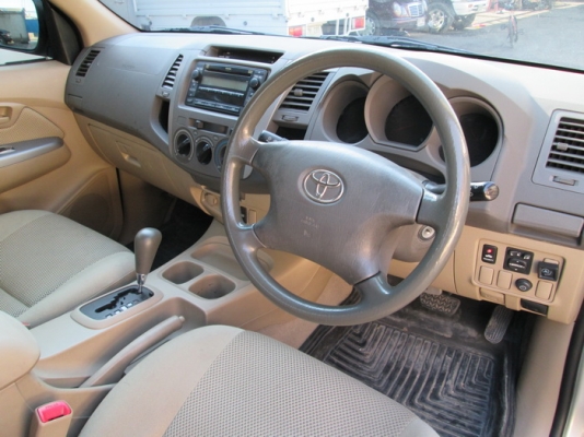 ขาย Toyota Vigo Smart Cab AT 2.7Gเบนซิลโรงงาน ปี10. ขาย Toyota Vigo Smart Cab AT 2.7Gเบนซิลโรงงาน ปี10.