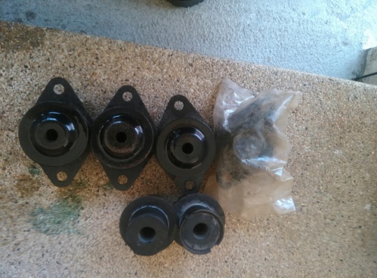 ลูกยางหัวเก๋ง ISZU มังกรทอง