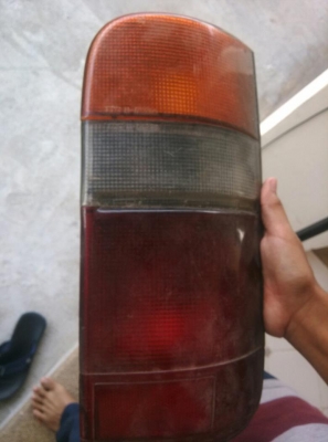 ไฟท้ายรถTOYOTA รถตู้ หัวจรวด