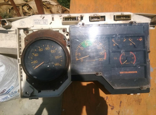 ไมล์ FUSO 527