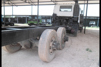 สิบล้อ GIGA 380 แรง