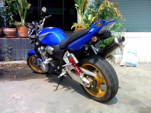 ขาย cb1300 ปี05 ราคา159000 ต่อรองได้