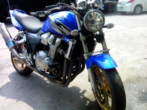 ขาย cb1300 ปี05 ราคา159000 ต่อรองได้