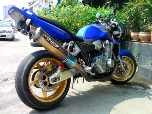 ขาย cb1300 ปี05 ราคา159000 ต่อรองได้