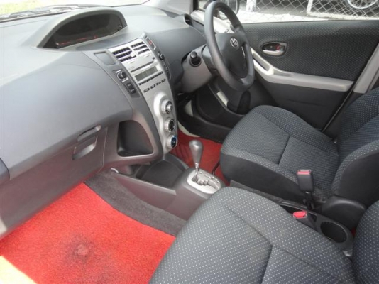 ขาย 2007 TOYOTA YARIS1.5 E AT สีดำ รถสวย เช็คศูนย์ดลอด