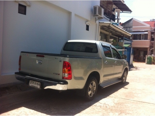 TOYOTA VIGO 2.5 E MT ปี2005 รถบ้านสภาพดี