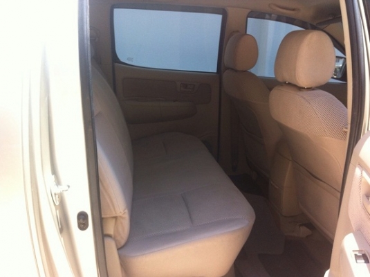 TOYOTA VIGO 2.5 E MT ปี2005 รถบ้านสภาพดี