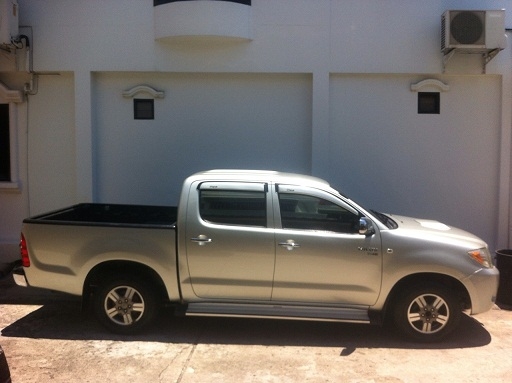 TOYOTA VIGO 2.5 E MT ปี2005 รถบ้านสภาพดี