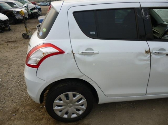 ขายท้ายตัด NEW SUZUKI SWIFT ปี 2013 ใช้งานมา 3648 km ก่อนตัดรถ และอะไหล่ ครบชุด ประตู 5 บาน พร้อมช่วงล่าง เหมาะกับอู่และลูกค้าที่ต้องการความพร้อมของอะไหล่และอะไหล่ที่สมบูรณ์ !! ขายท้ายตัด NEW SUZUKI SWIFT ปี 2013 ใช้งานมา 3648 km ก่อนตัดรถ และอะไหล่ ครบชุด ประตู 5 บาน พร้อมช่วงล่าง เหมาะกับอู่และลูกค้าที่ต้องการความพร้อมของอะไหล่และอะไหล่ที่สมบูรณ์ !!