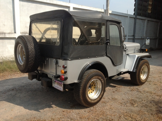 รถจิ๊ปเก่า