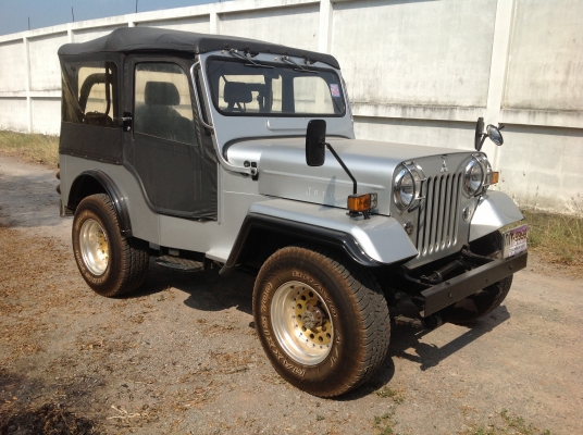 รถจิ๊ปเก่า