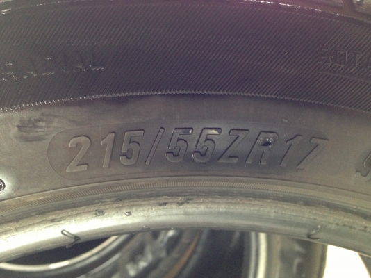 ขายยางMaxxis z1 215/55/17 ปี12  1 ชุด4 เส้น