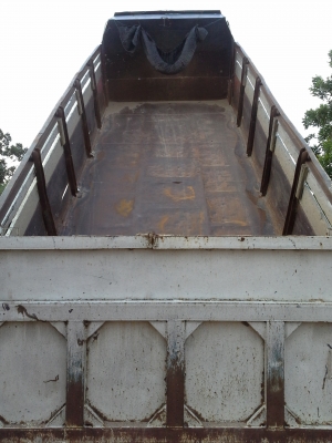 รถบรรทกุ 10 ล้อ