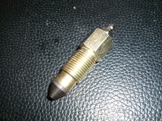 หัวอัดจาระบี R60-7