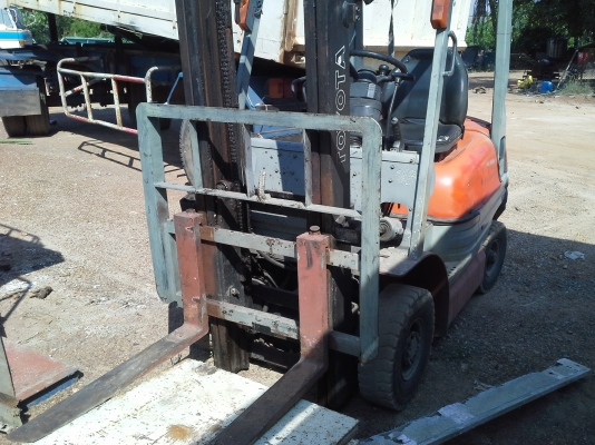 รถฟอร์คลิฟต์ เครื่องเบนซิน
