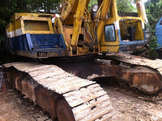 ขาย KOMATSU PC-200-3 รถใช้งานอยู่