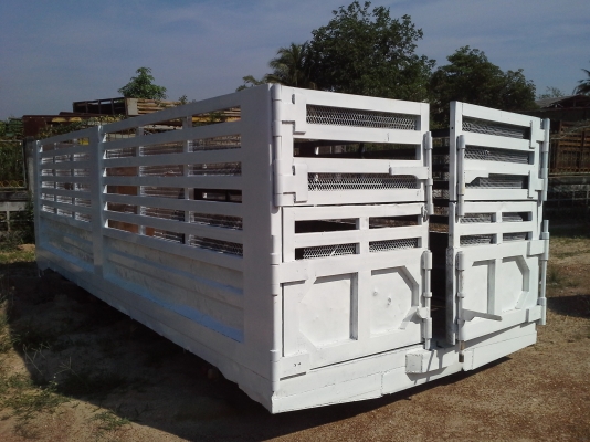 กระบะรถบรรทุก ๑๐  ล้อ