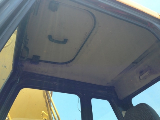 ขายรถแบคโฮ KOMATSU PC130-6 มีVDOครับ รถนอกนำเข้าสภาพสวย สนใจติดต่อ 089-8368497