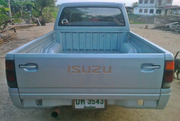 Isuzu รุ่นแป๊ะยิ้ม สภาพดี เครื่องดี ราคา 215,000 ต่อรองได้ ลดเหลือ 150,000 อยากขาย