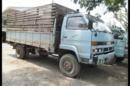 6 ล้ออีซูซุ 120 แรง เครื่องดี สภาพสวยๆ