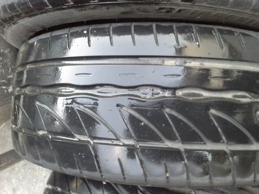 ขายยางRE002  205-45-17 กลางปี11 ดอก95\% ครับ