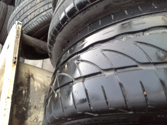 ขายยางRE002  205-45-17 กลางปี11 ดอก95\% ครับ