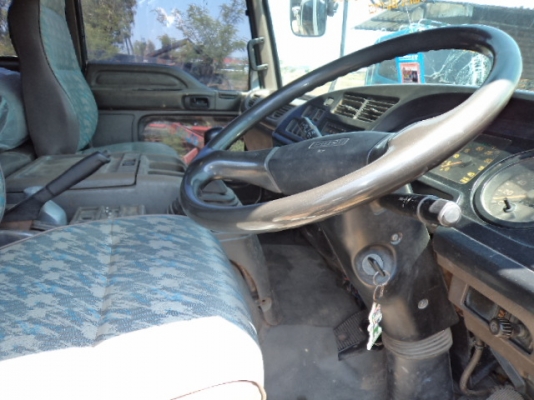 ขายรถ6ล้อดั้มอีซูซุเดก้า 210 แรง สภาพพร้อมใช้งานคับ